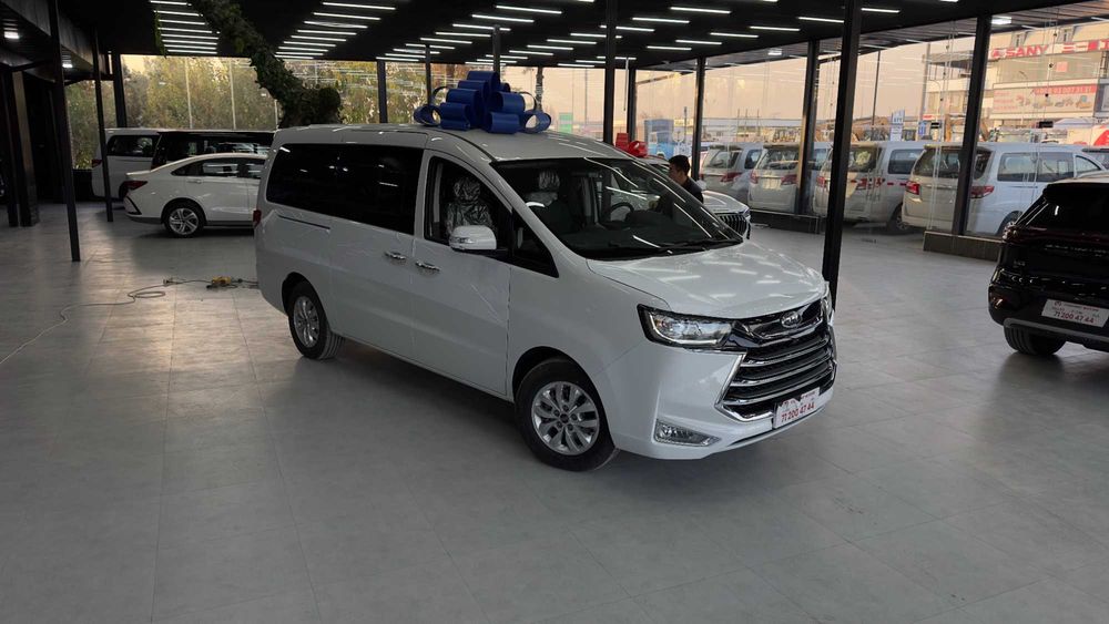 JAC M4 микроавтобуси