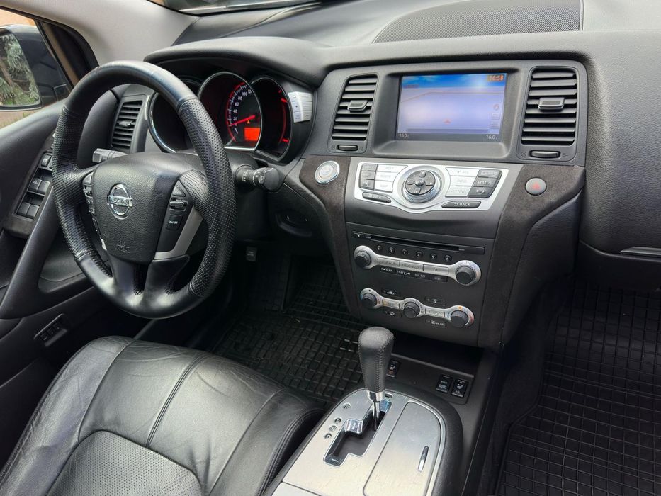 Vând sau schimb Nissan Murano 4*4