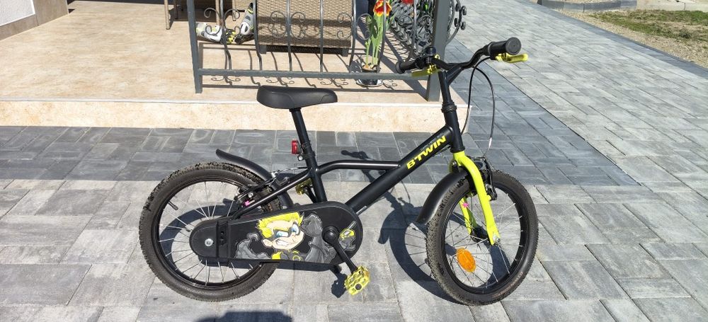 Bicicleta Btwin Dark Hero 500