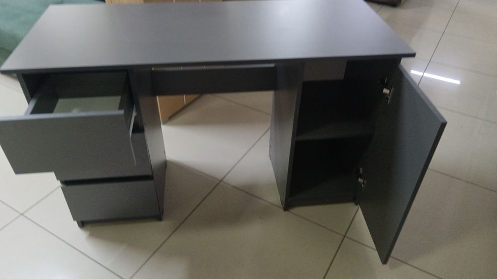 Стол письменный, пр-Россия