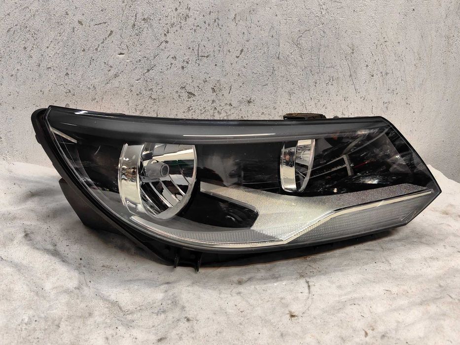 Оригинален фар Vw Tiguan