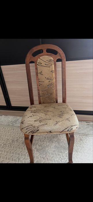 Продам стулья 6 стульев