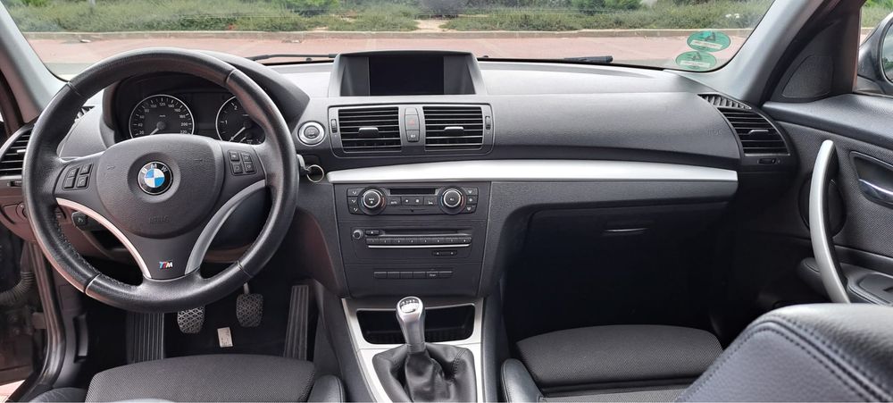 BMW 1 Series 2011 — imagine 5