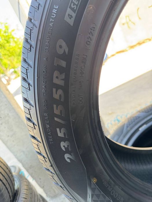 235/55r19. ZITTO
