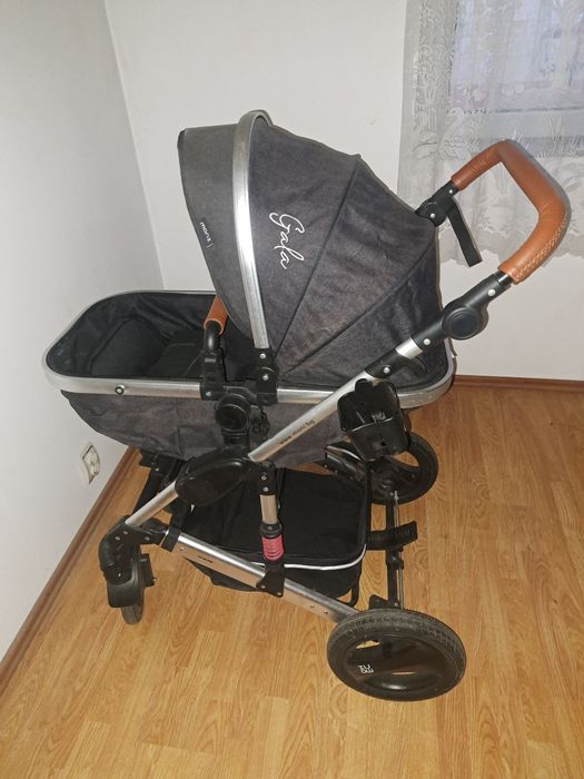 Carucior copil - firma Gala - cu suspensii