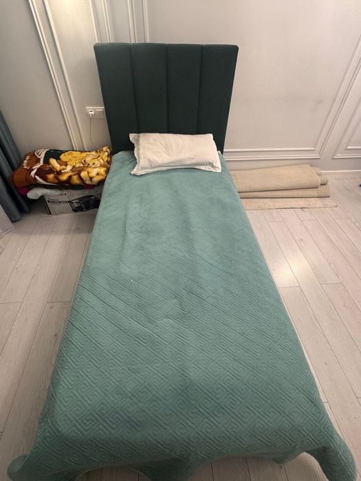 Кровать + матрас 90/200