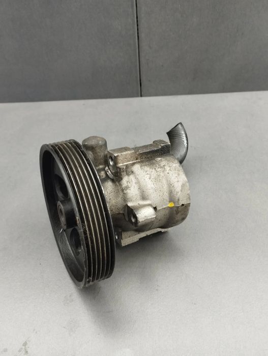 Pompa servodirectie mecanica 8200100082 Renault Laguna 2001