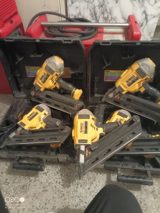 Dewalt Dcn 692 такер