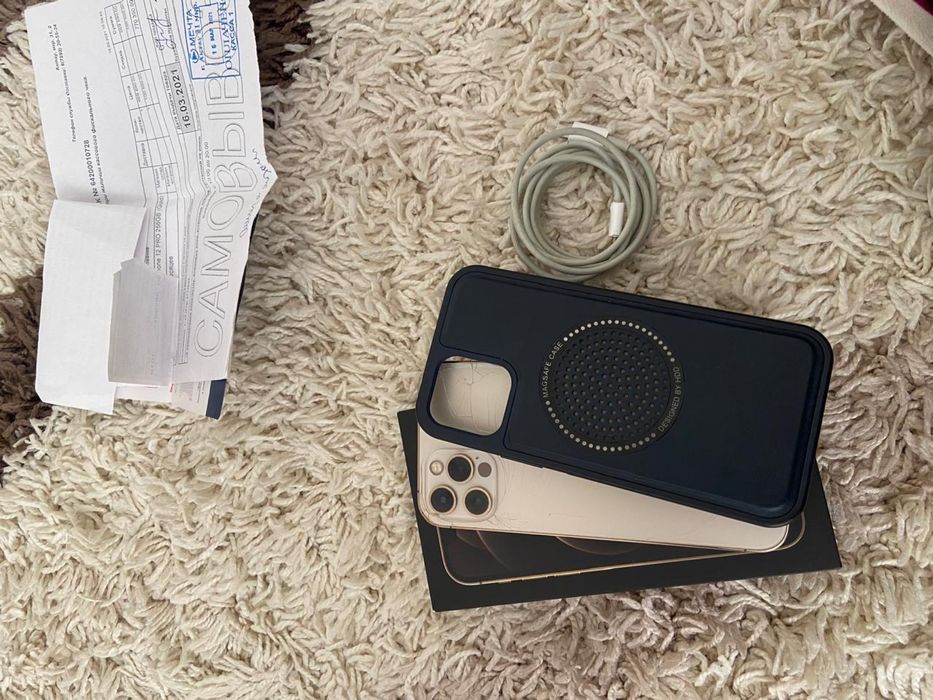 Продаётся айфон 12 про [ IPhone 12 про ] 256 гб