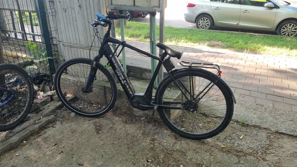 Bicicleta Electrica Trek Disctrict 6+ cu motor Bosch Active Line Plus