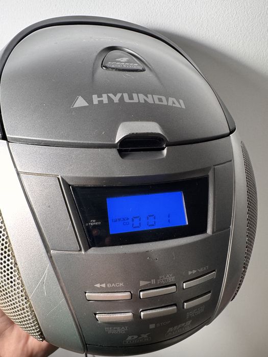Digital CD radio boombox Hyundai