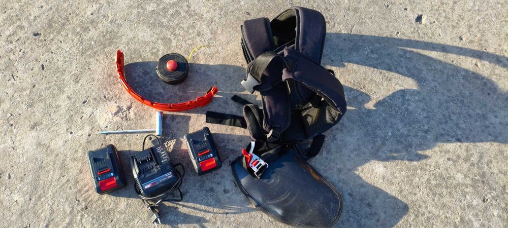 Motocoasa (coasa - trimmer) pe acumulatori