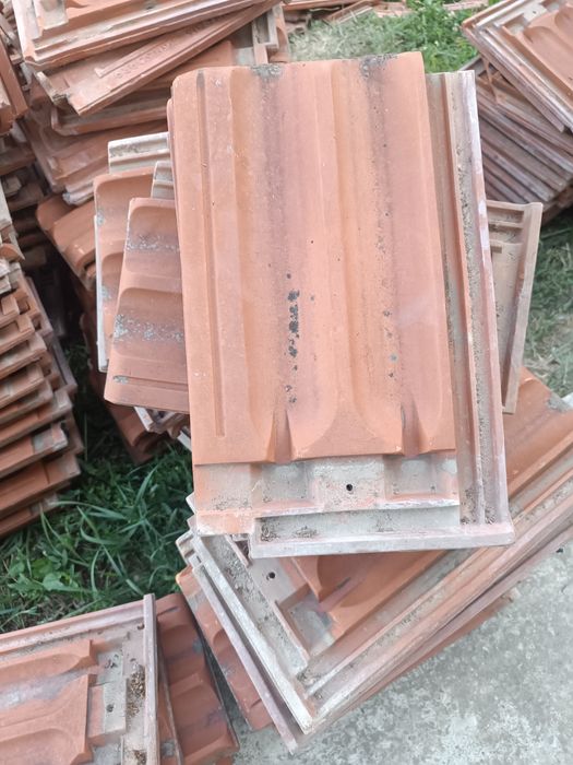 Țiglă ceramică second-hand