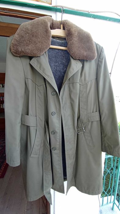 шуба зелена нова, два броя