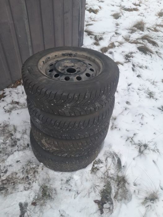 Продам зимние колеса 4 штуки