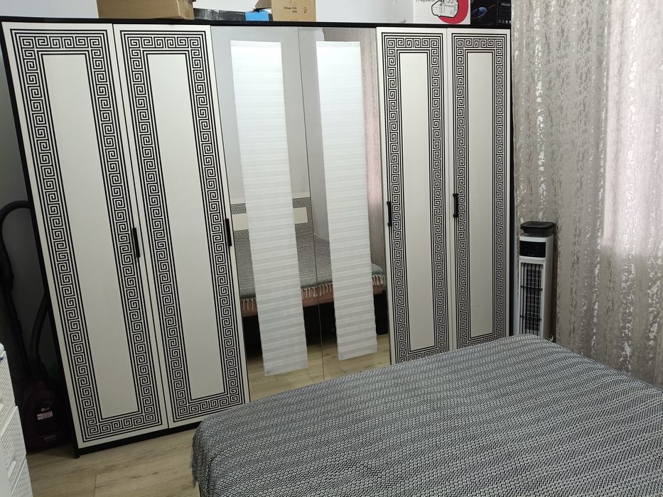 Спальный гарнитур