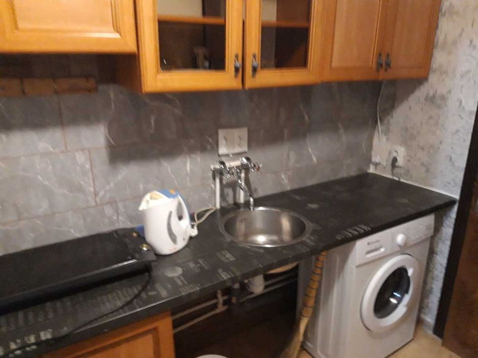 Дава се под наем Едностаен апартамент в София, Надежда 4 - 30 кв.м за 325 € - Снимка #1