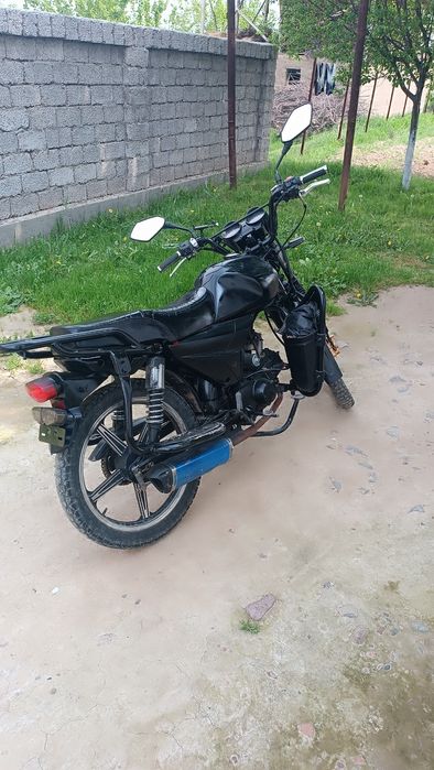 Moto sotiladi srochniga 10/9  holati