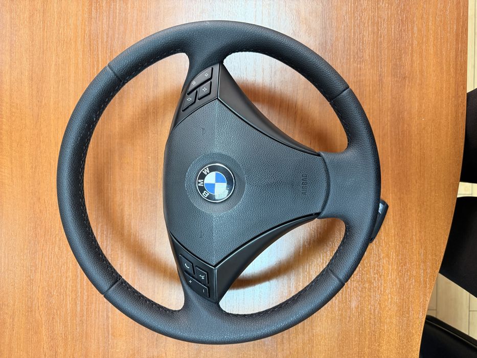 Продам руль BMW E60 2006г.в. Рест.