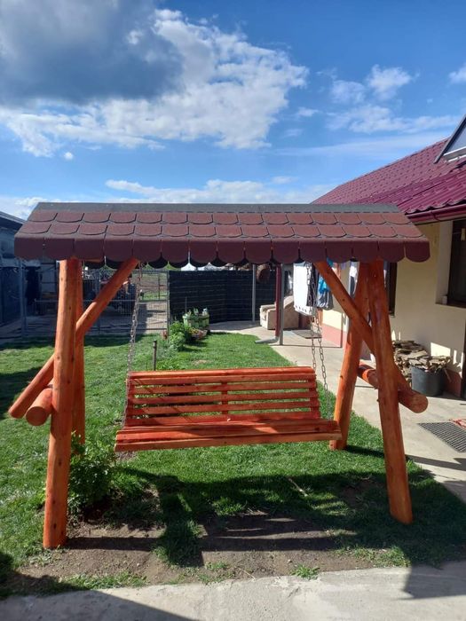 Butoaie din lemn de dud si leagane