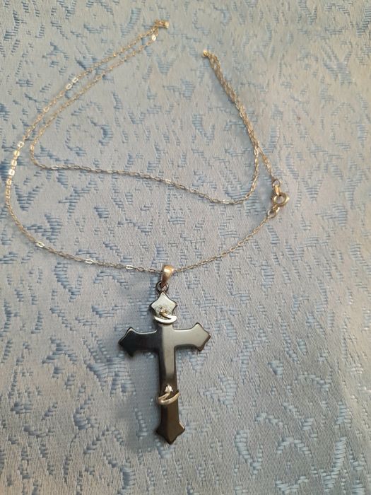 Серебряный крестик