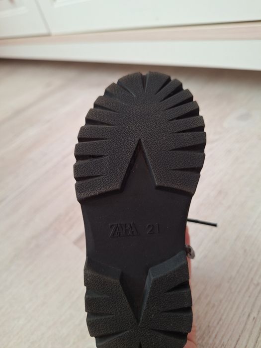 Бебешки боти Zara