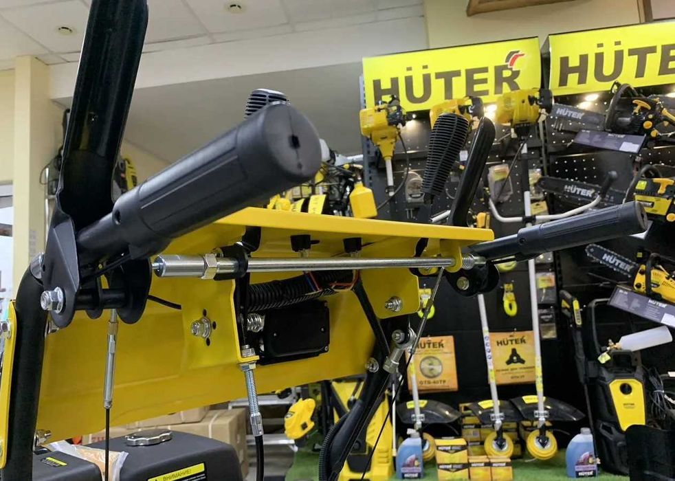 Снегоуборщик Huter SGC 8000