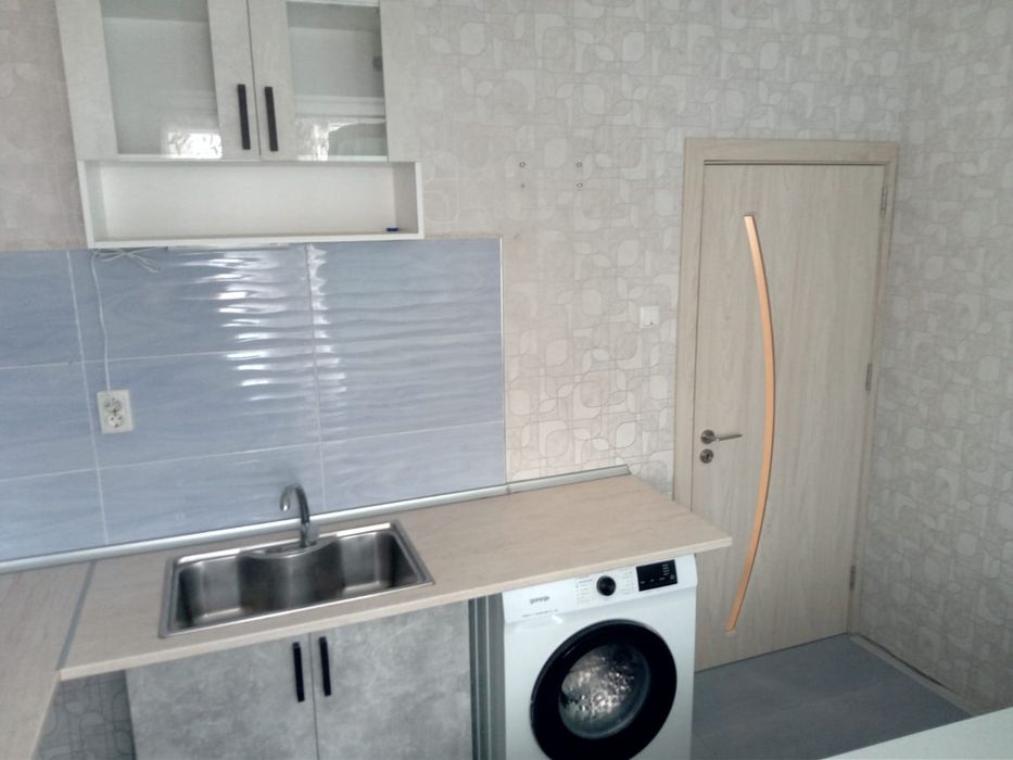 Продава се Четиристаен апартамент в Благоевград, Идеален център - 80 кв.м за 1463 €/кв.м - Снимка #3