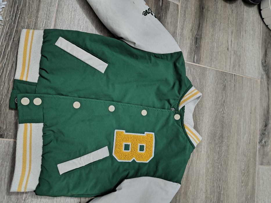 Geaca mărimea 104  Zara