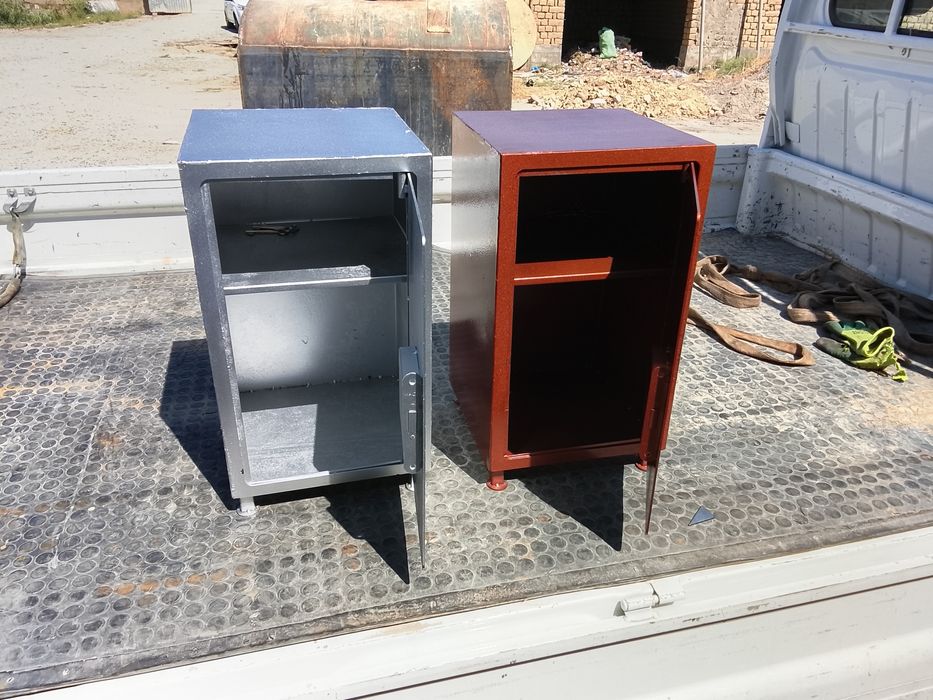 Сейф сотилади биринчи кул