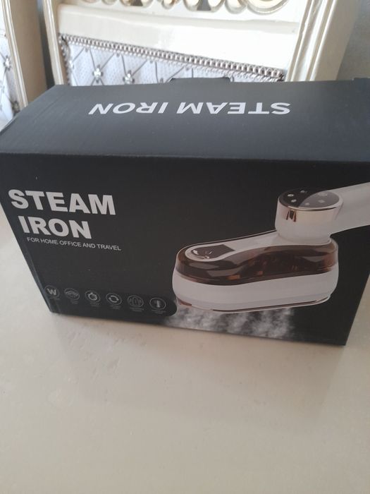 Продаётся паровой утюг