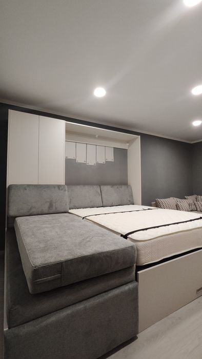 Падаши легла с ъглов диван