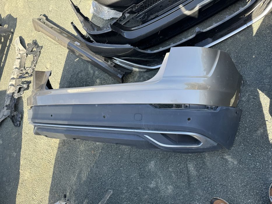 Предна и Задна броня и Решетка за Audi Q8