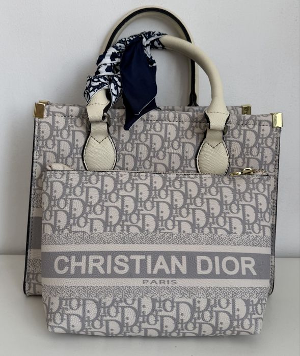 Сумка от Christian Dior с кошельком