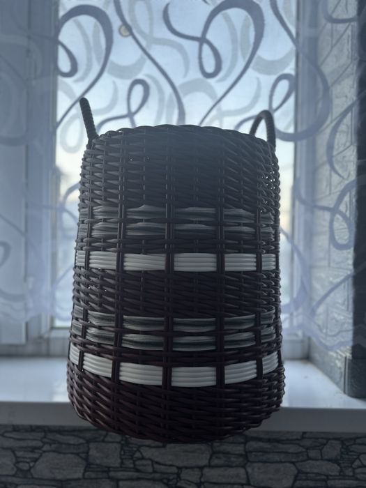 Кашпо из ротанга