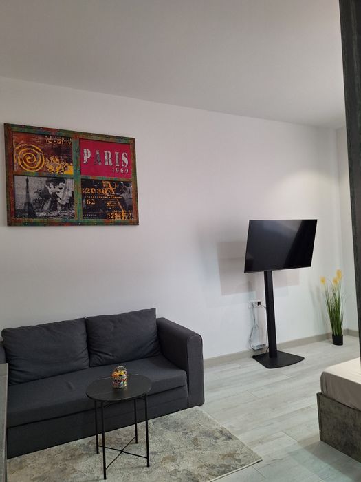 Inchiriez Garsoniera Rin Grand Hotel !