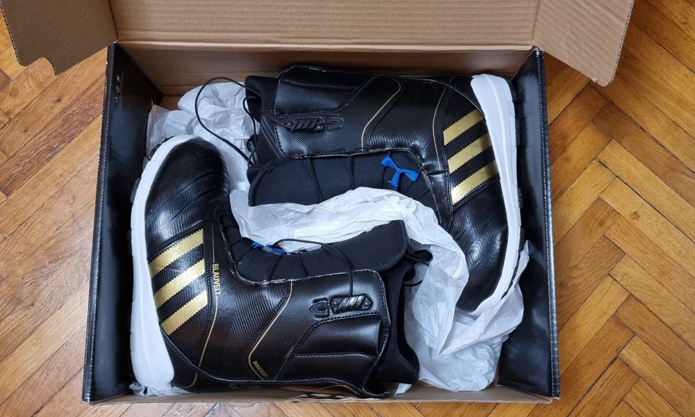 Boots Adidas 40/26cm