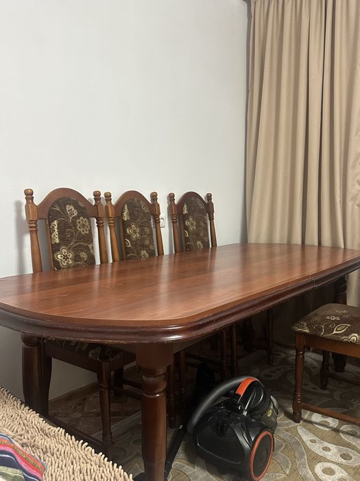 продам стол можно в гостевую