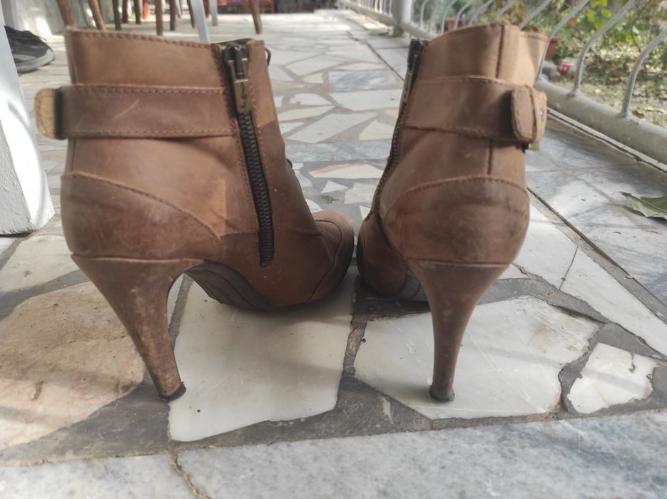 Ботильоны р 37 б.у.  страдивариус