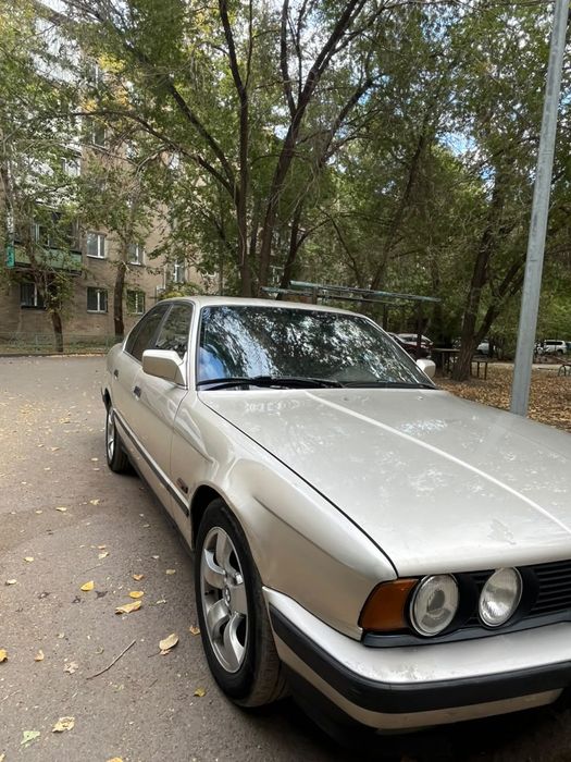 Продам бмв е 34.