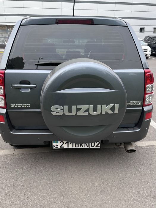 Продаю машину Suzuki Grand Vitara
