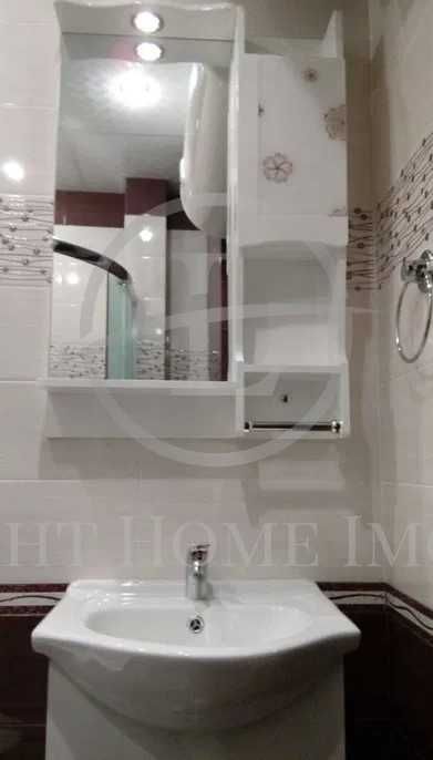 Продава се Тристаен апартамент в Пловдив, Кючук Париж - 70 кв.м за 2429 €/кв.м - Снимка #6