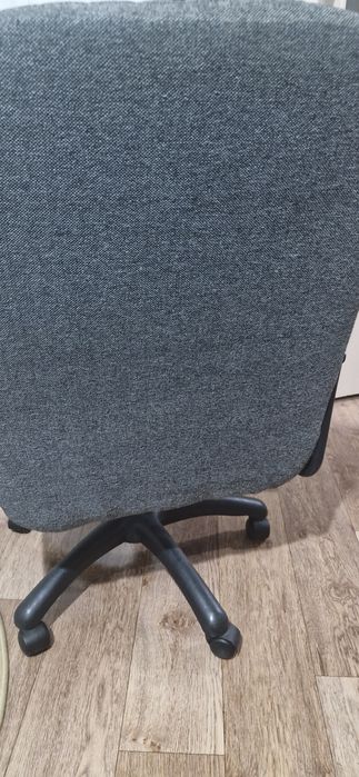 Продам кресло офисное