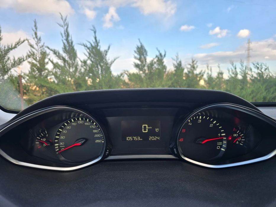 Vând Peugeot 308,1.6HDI,fab.2017,euro 6,105.000km,de nou in Romania.