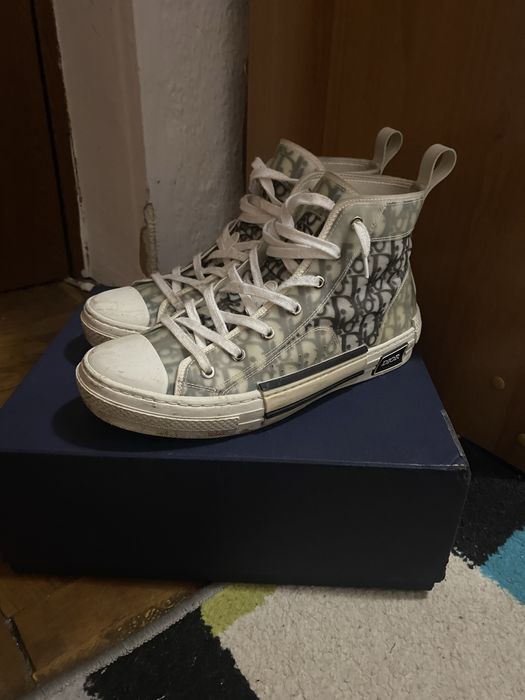 vand dior b23 urgent