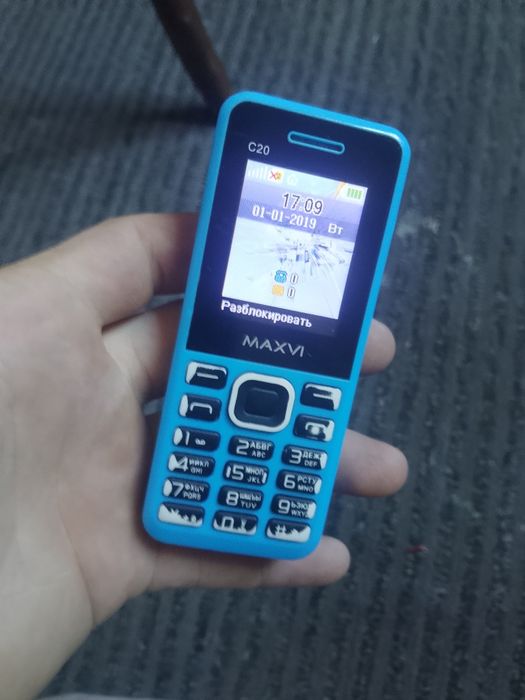 Продам мобильник на связь