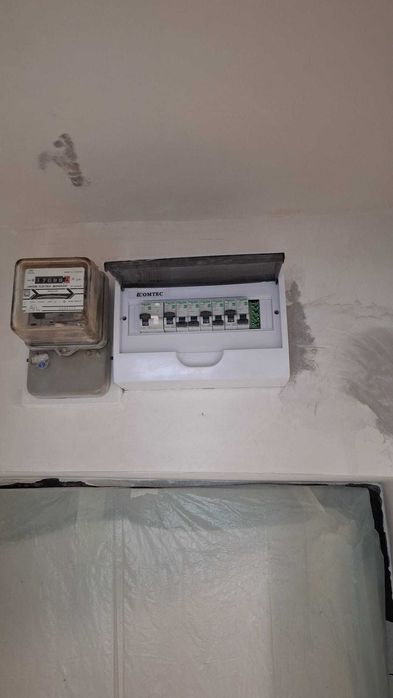 Electrician calificat - english speaker