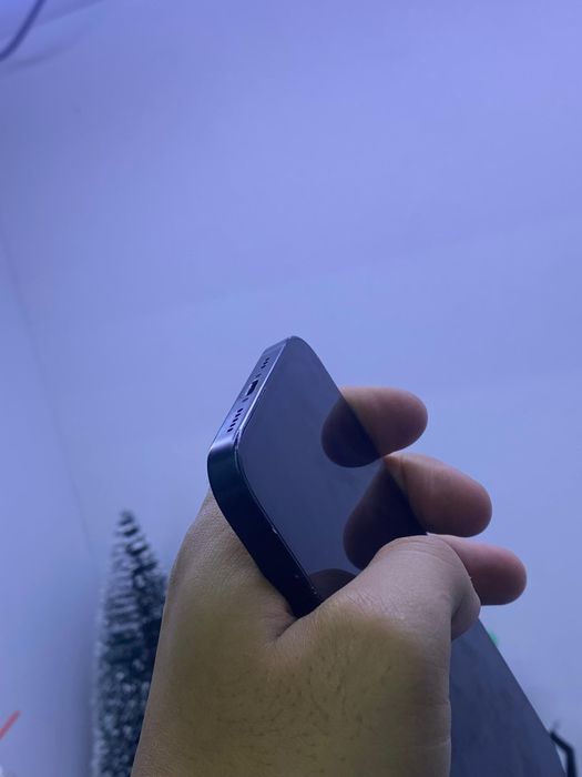 Айфон 13 128 Гб.