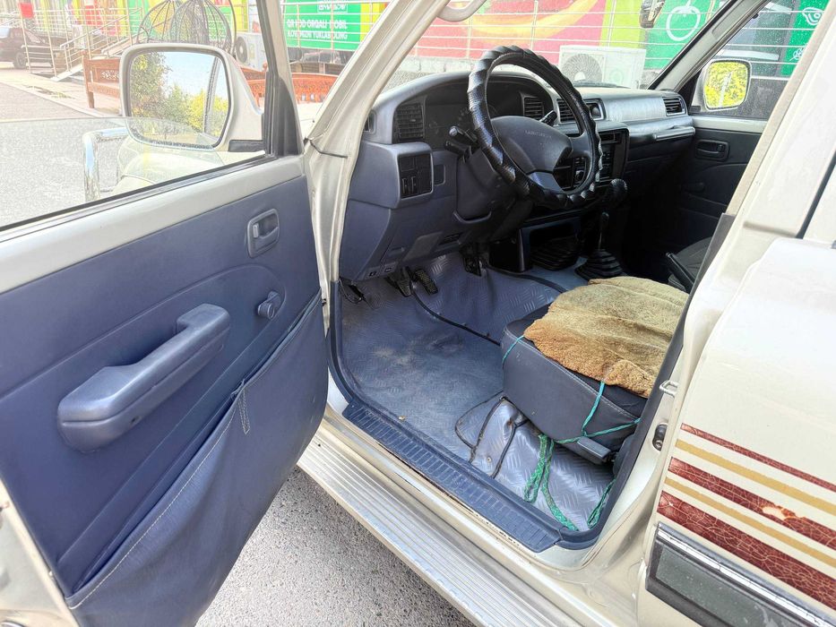 Toyota Land Cruiser 80
