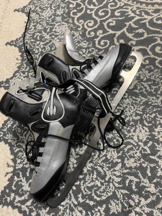 Продам коньки фигурные TM